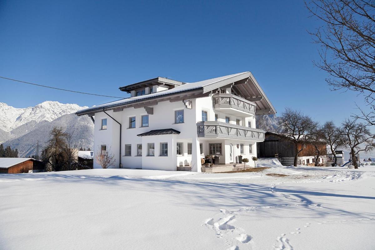 Gaestehaus Weber Oberperfuss Exteriör bild