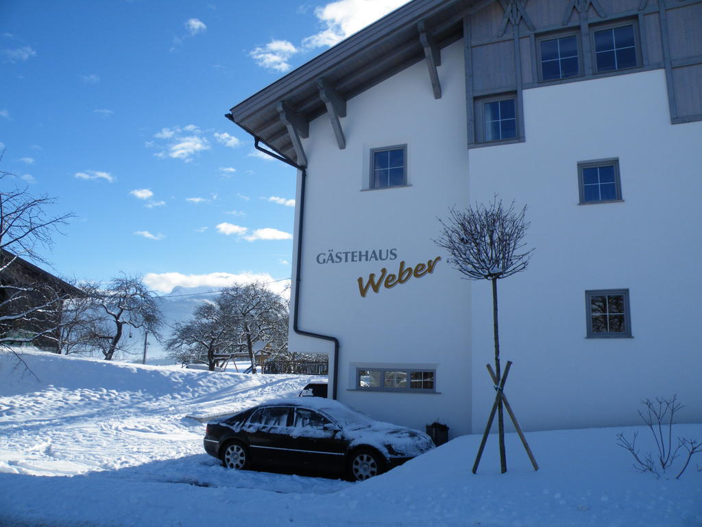 Gaestehaus Weber Oberperfuss Exteriör bild